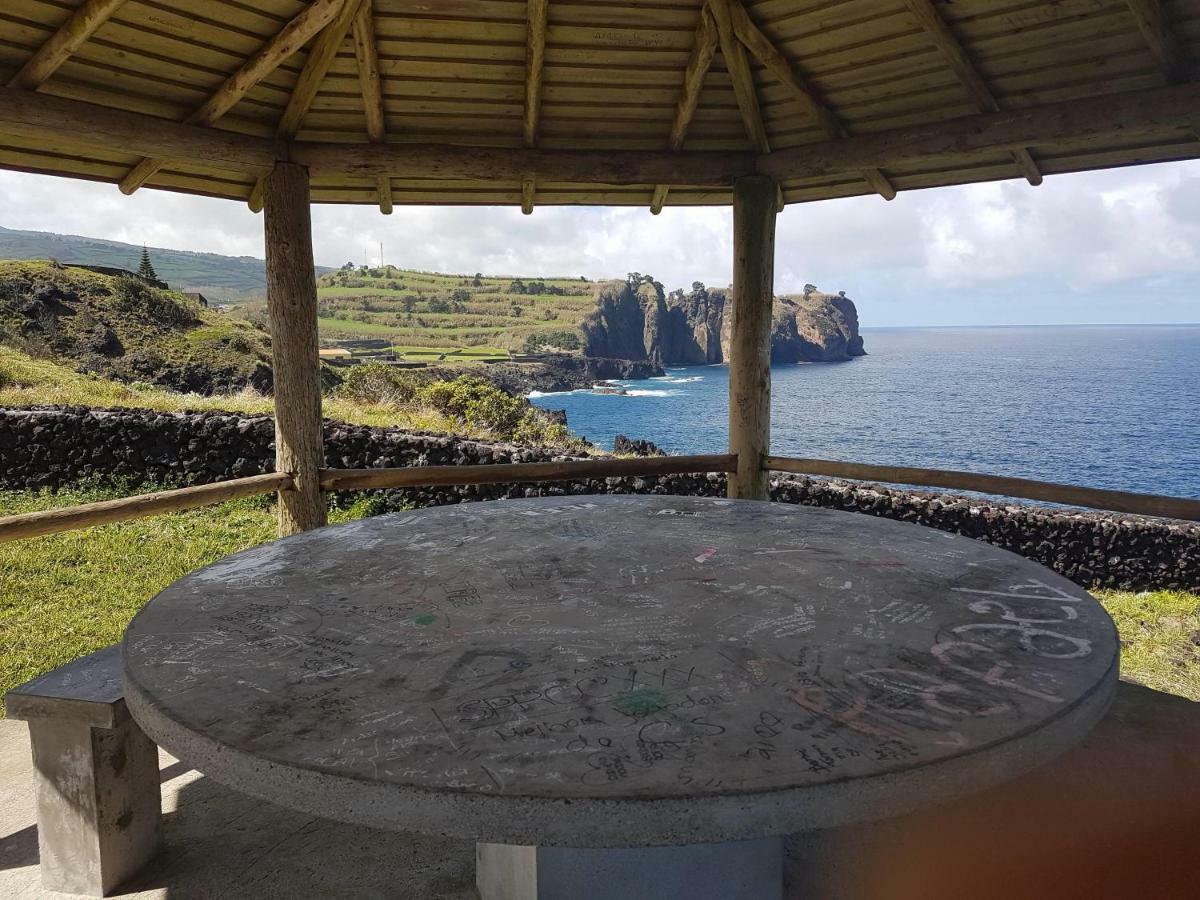 Seaside Azores Villa With Natural Pool, Terrace & Barbecue Капелас Екстериор снимка